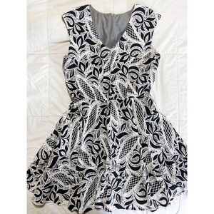 Collective Concepts Black and White Lace Fit & Flare Mini Dress Large 8 10